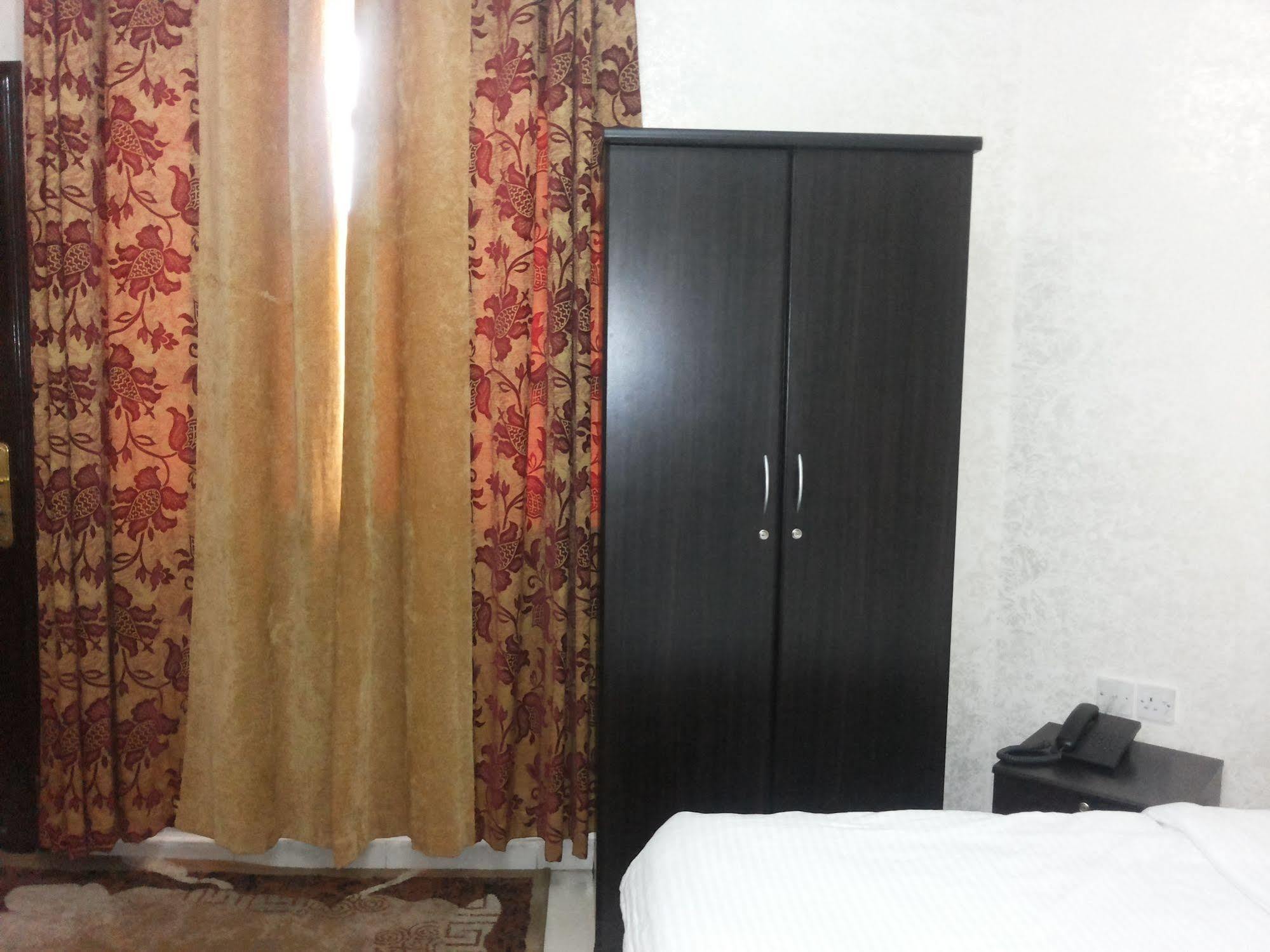 Gulf Hotel Apartment الخليج للشقق الفندقية Muskat Bagian luar foto